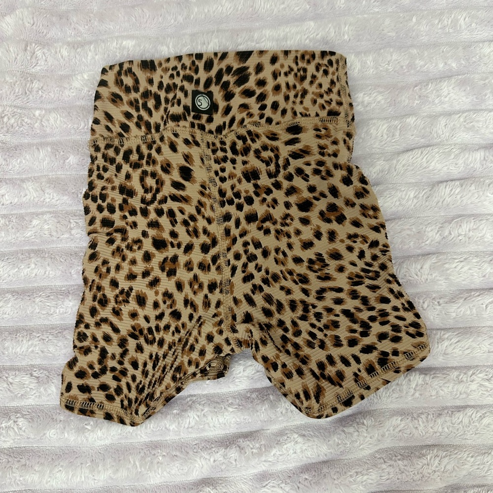Five dancewear Leopard Print Shorts
